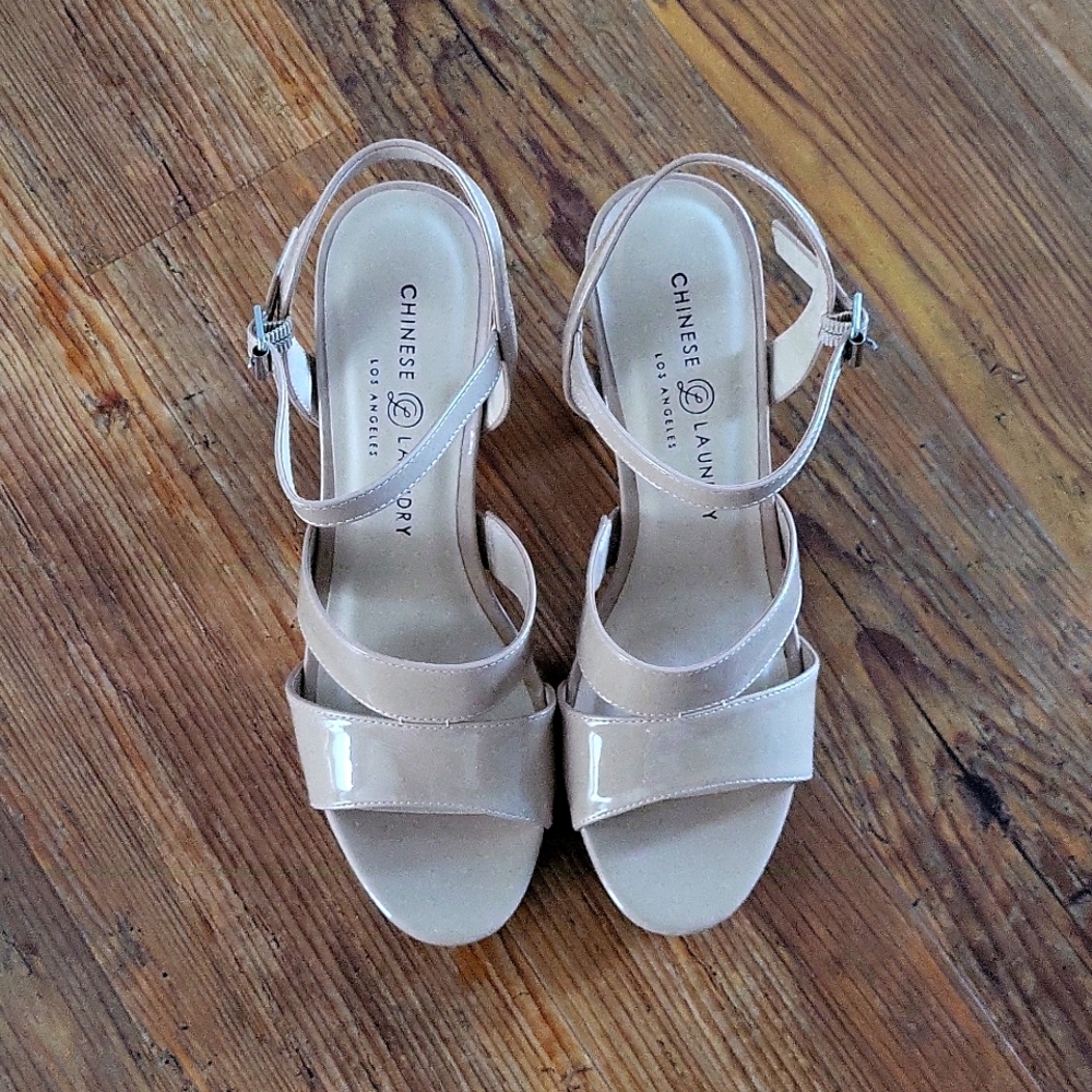 Chinese Laundry Nude 10 heels
